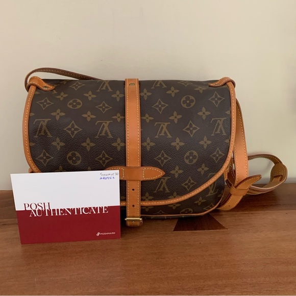 Vintage authentic Louis Vuitton Saumur 30 crossbody - Picture 2 of 16